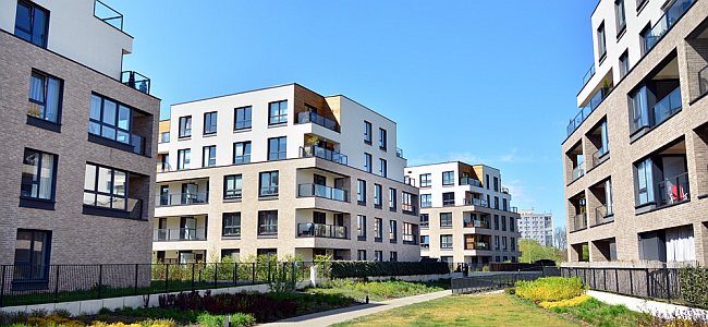 nowe bloki mieszkalne na Wilanowie
